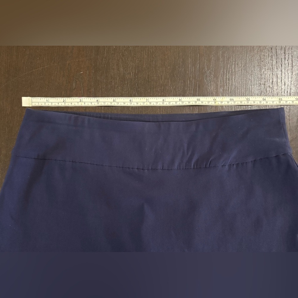 Crown & Ivy Navy Blue Skirt Skort Size 4 - Picture 6 of 10